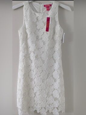 Catherine Malandrino White Lace Dress with Scoop Neck